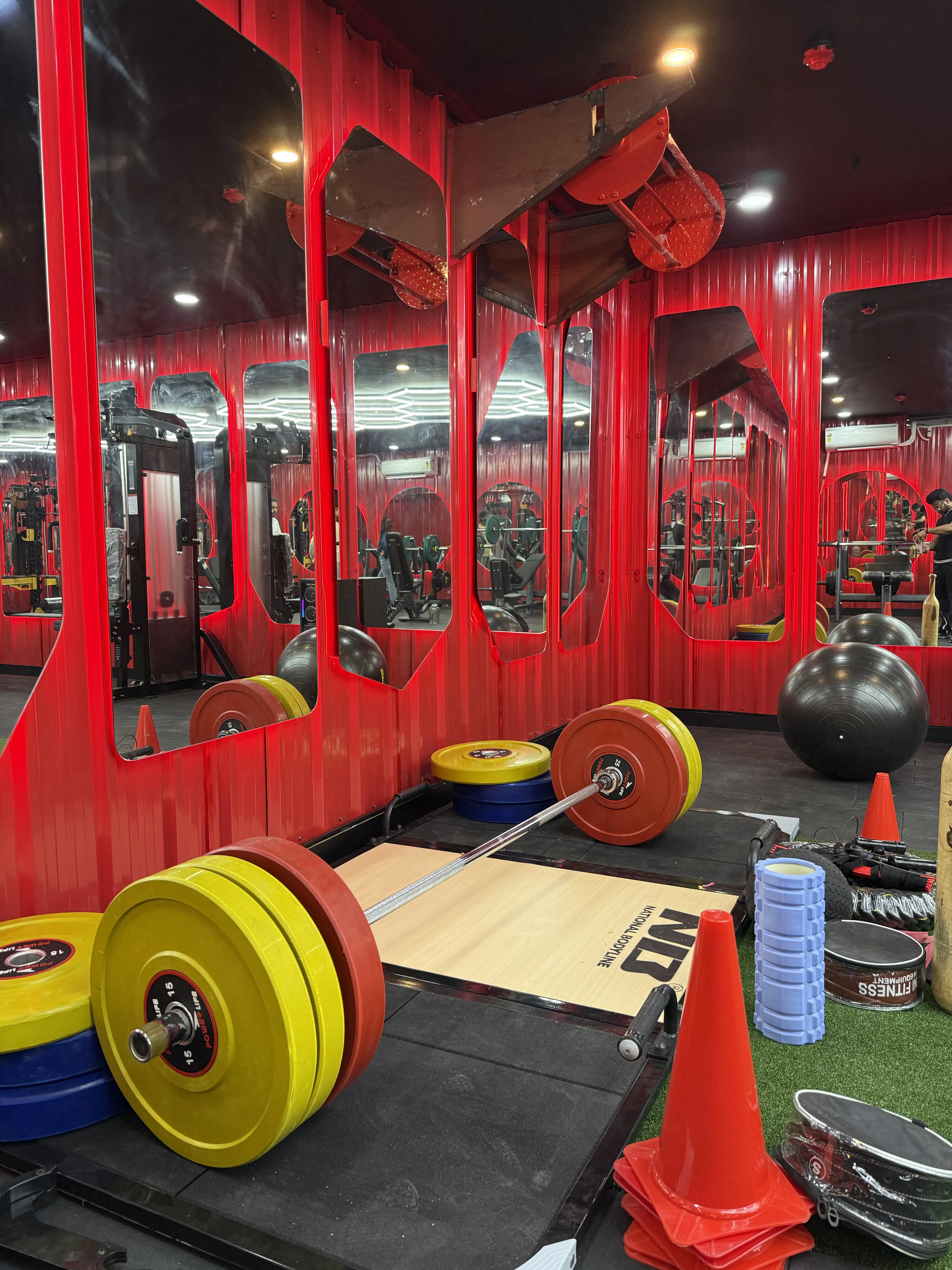 The Muscle Monster Gym Noida sector 56 main floor