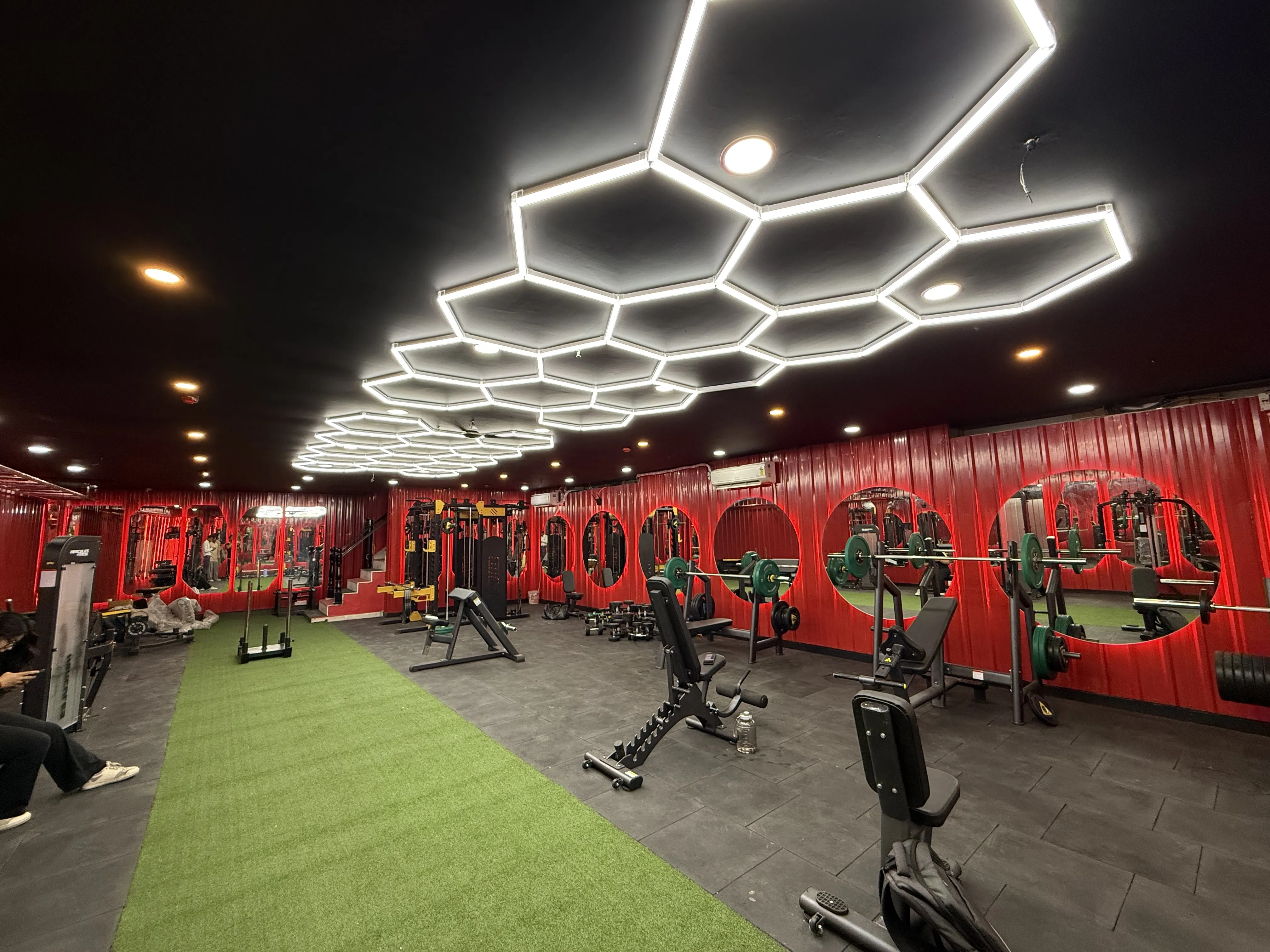 The Muscle Monster Gym Noida sector 56 cardio deck