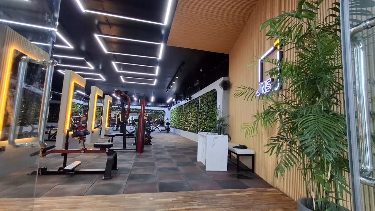 JNS Fitness Studio training zone