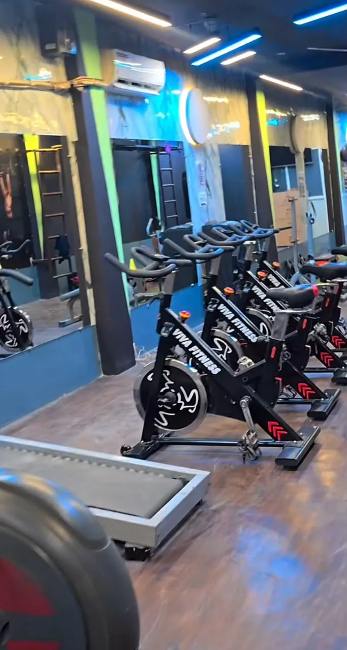 Elite Gym cardio deck