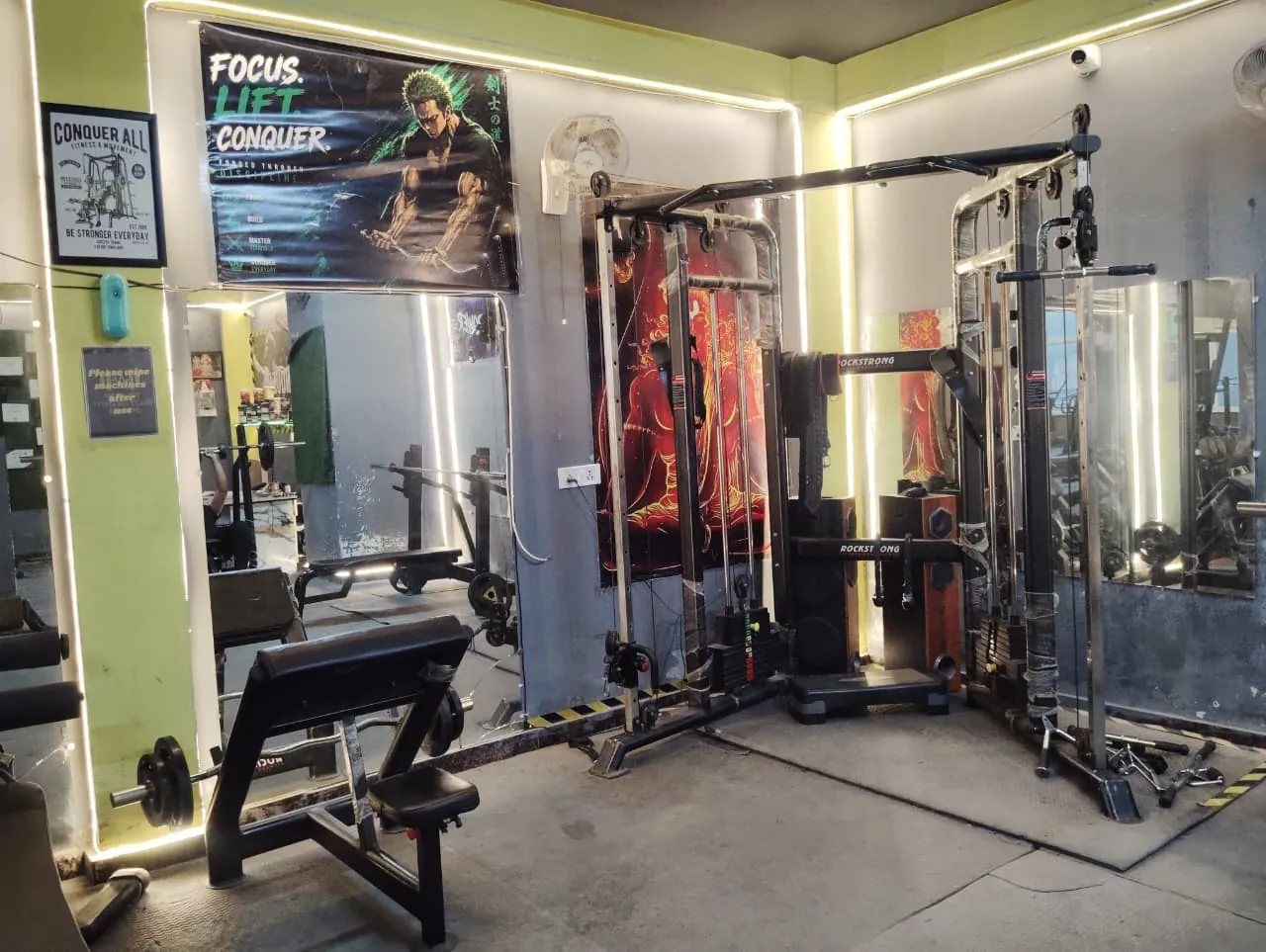 Robust fitness club by MK main floor