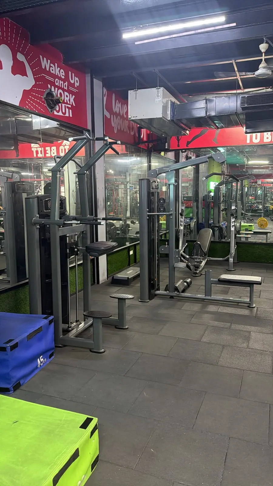 ELITE GYM HIGH PERFORMANCE CENTRE cardio deck