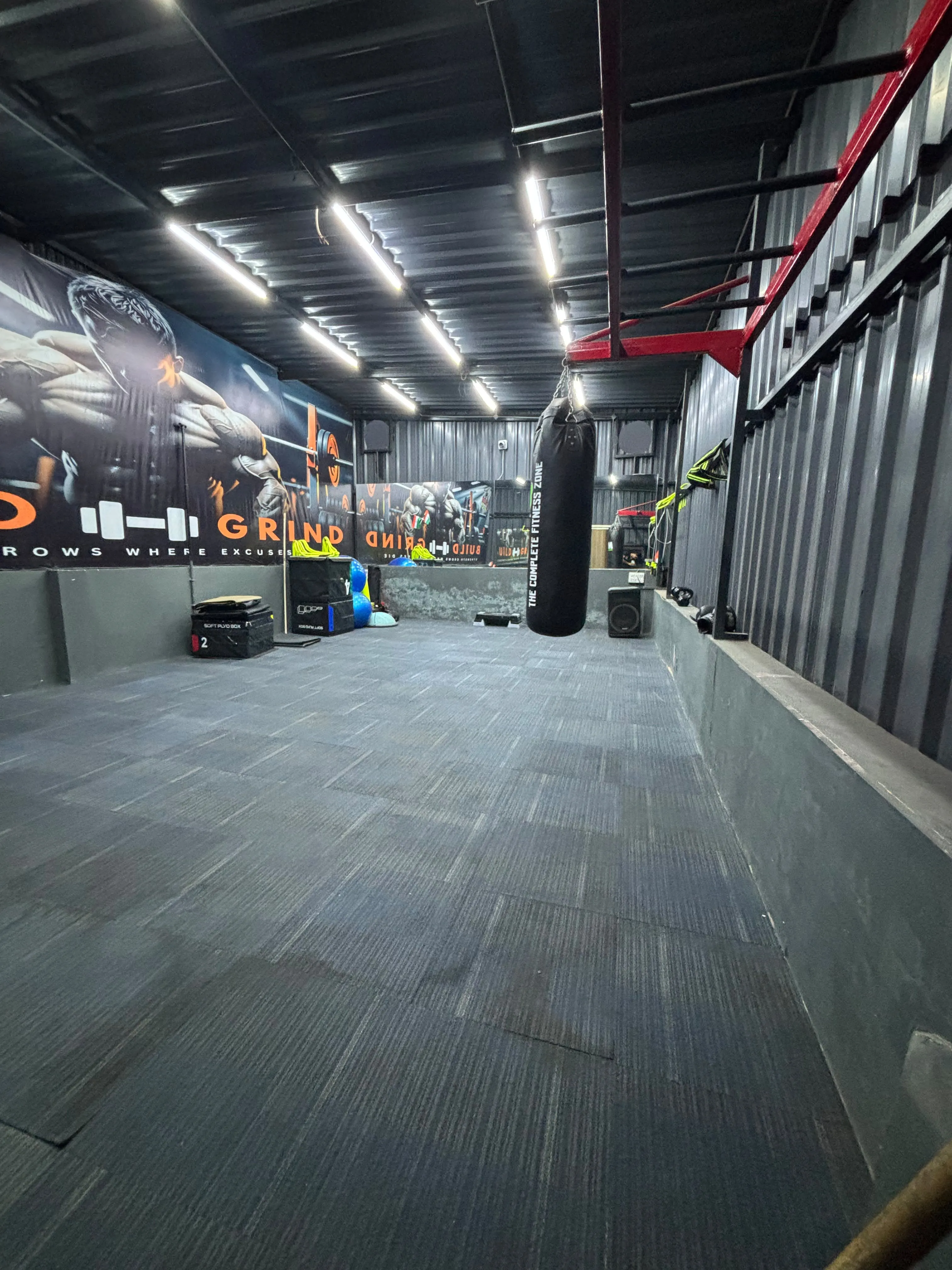 Flesh Fitness Club main floor