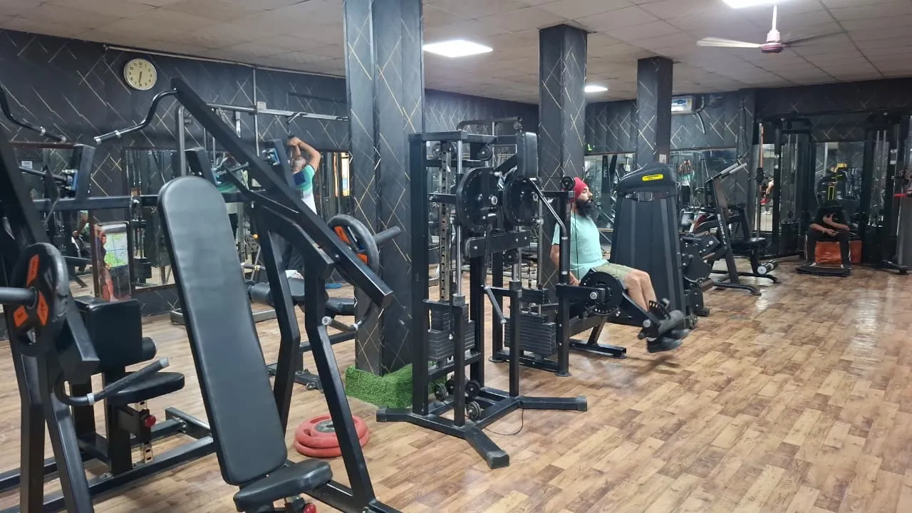 Holistic Fitness changing rooms