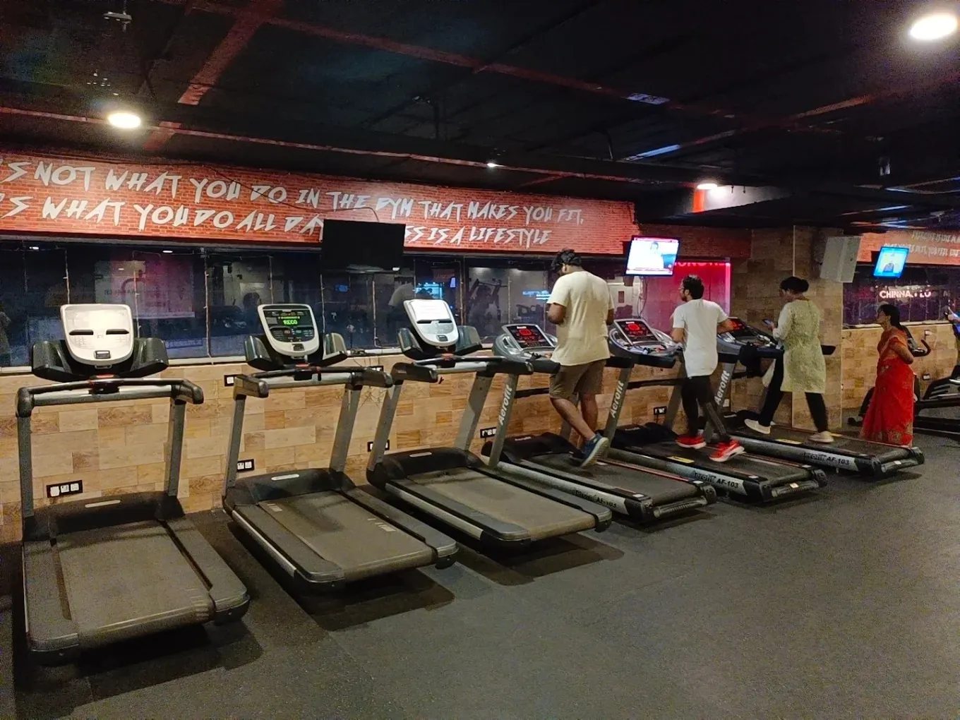 Fitlife Gym Guntur changing rooms