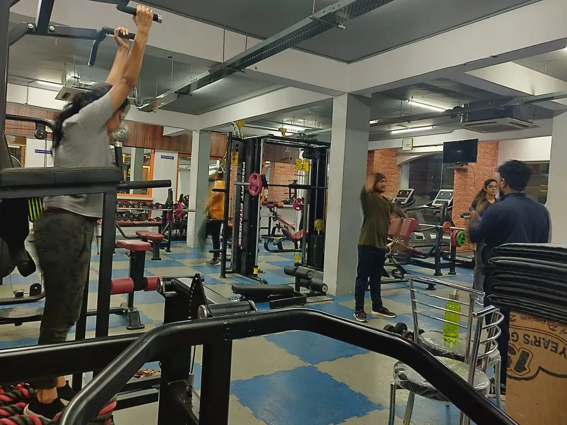 HEALTH QUEST GYM training zone