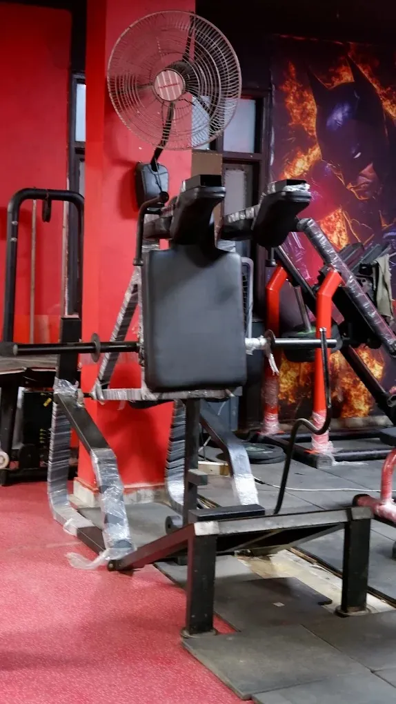 Fit Wolf Gym changing rooms