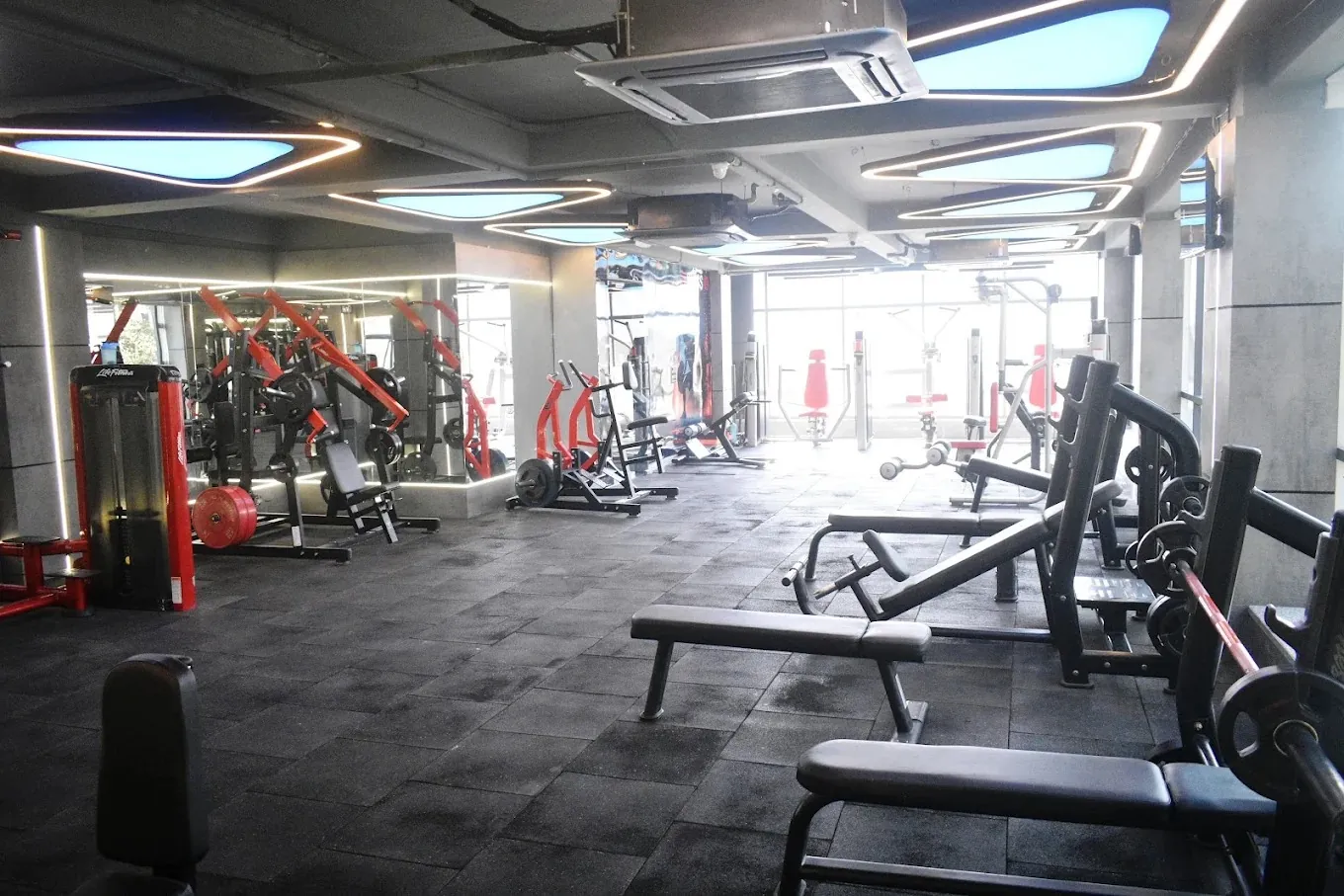 Fitness 19 changing rooms