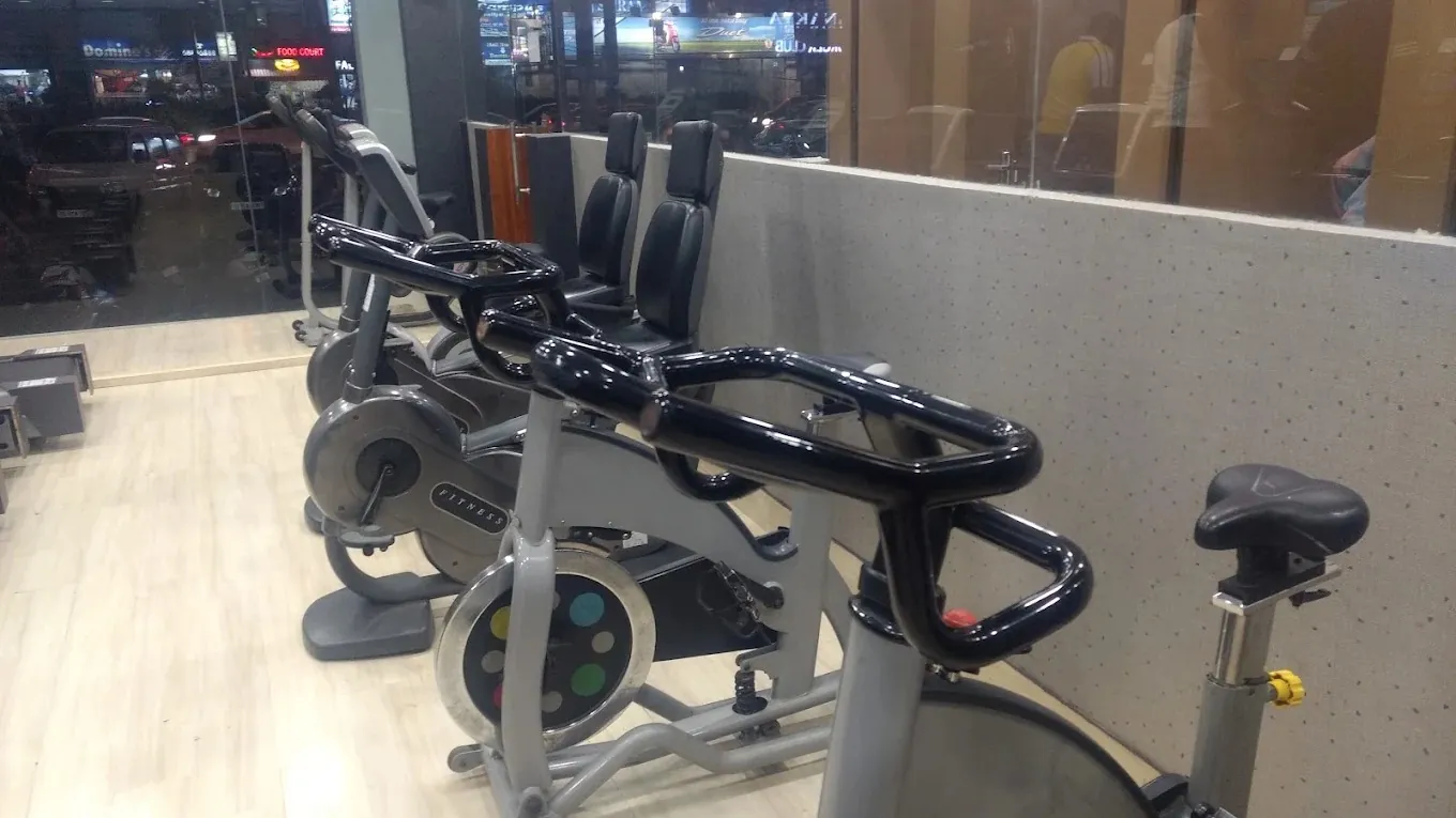 MilestoneX Fitness GYM cardio deck