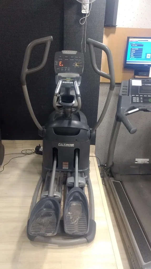 MilestoneX Fitness GYM main floor