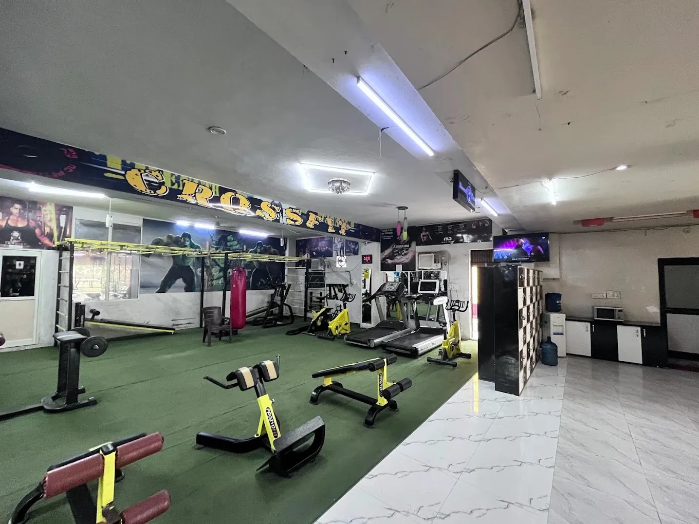 Hercules Gym and Aerobics free weights