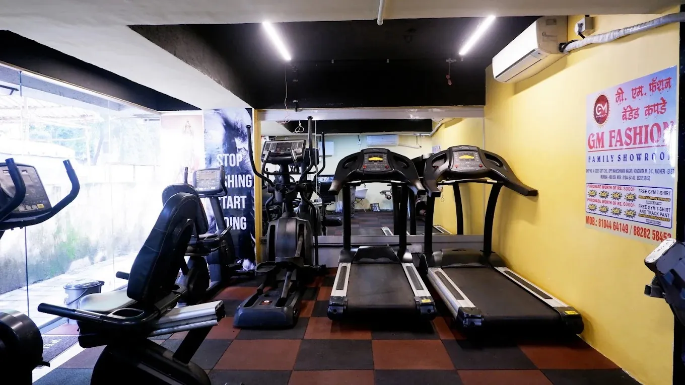MUSCLE MADE FITNESS cardio deck