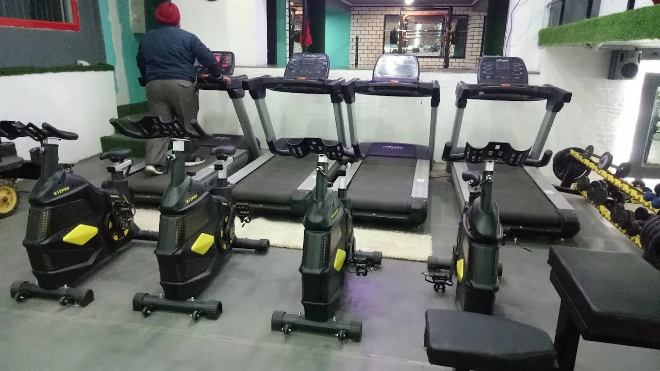 Neelkanth Gym training zone