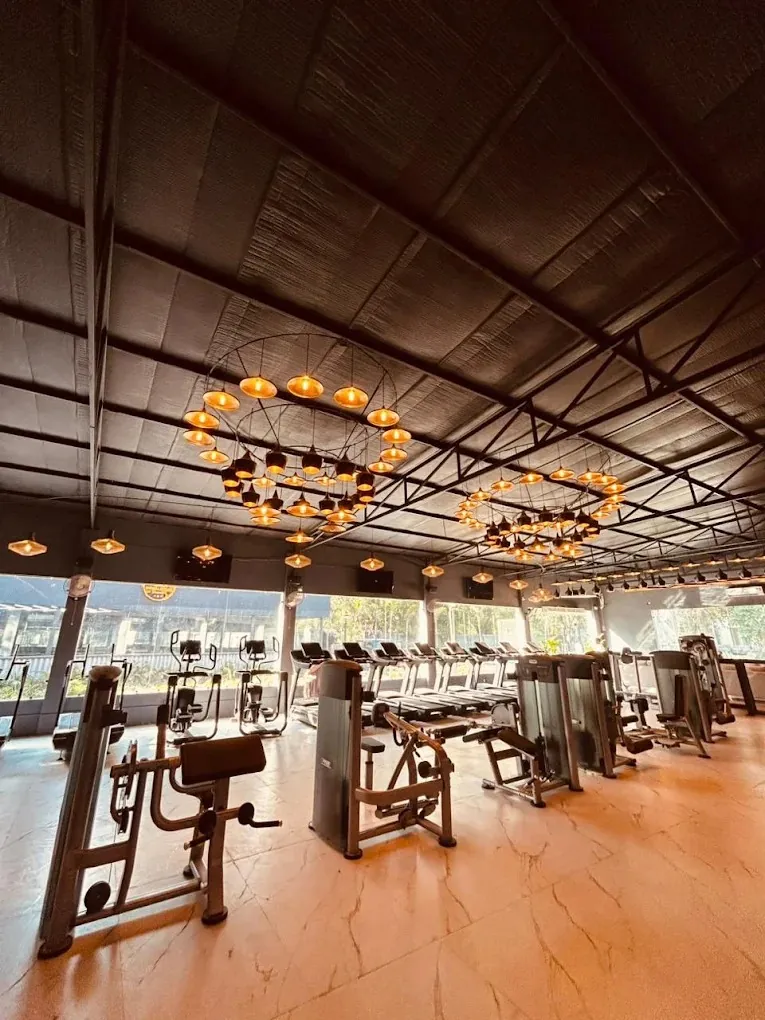 La addiction fitness factory premium gym training zone