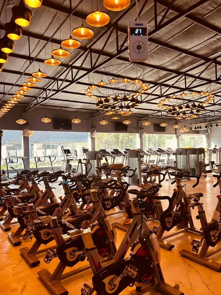 La addiction fitness factory premium gym main floor
