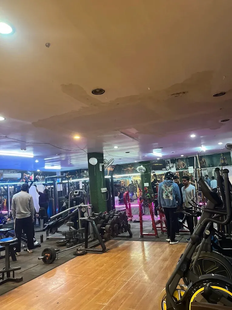 Planet Fitness main floor
