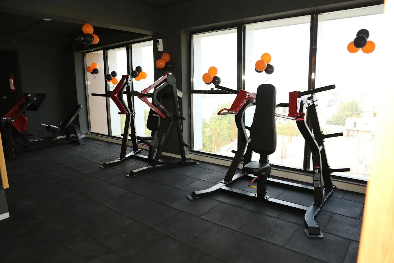 Lifeline Fitness Gym Ahmedabad photo 8