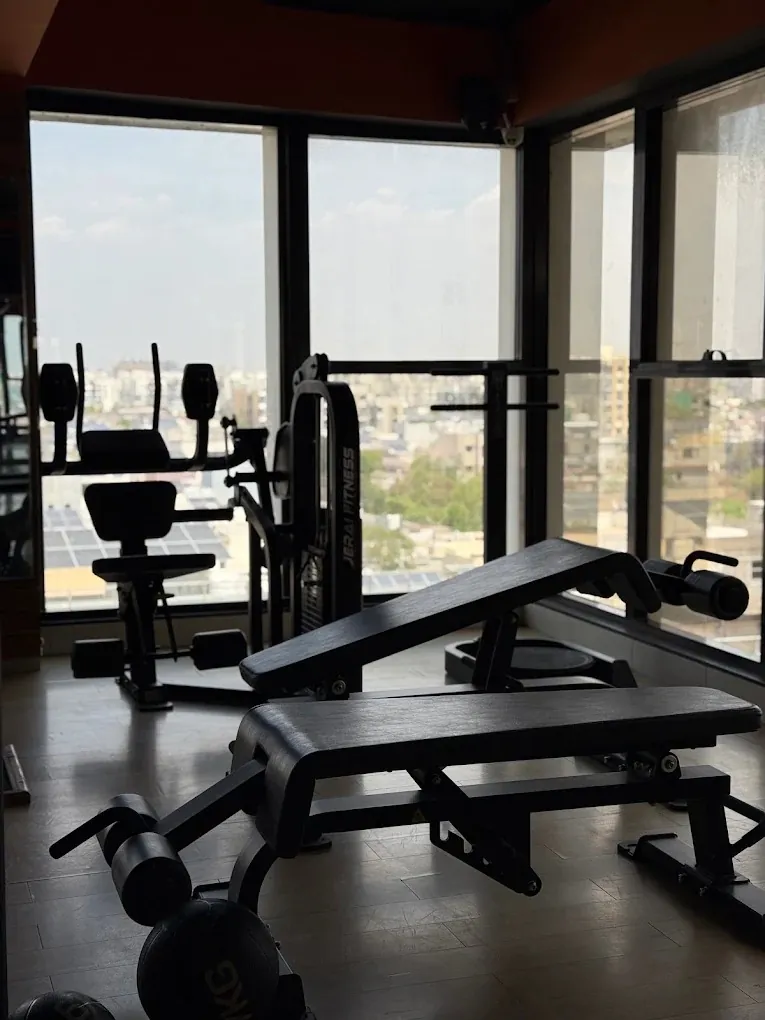 Lifeline Fitness Gym Ahmedabad training zone