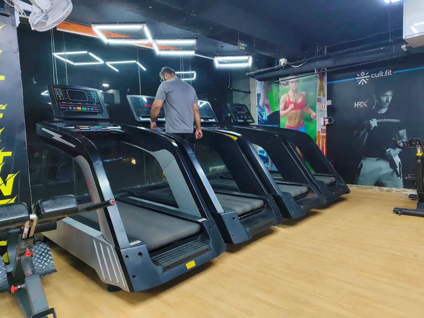 IGNYT FITNESS main floor