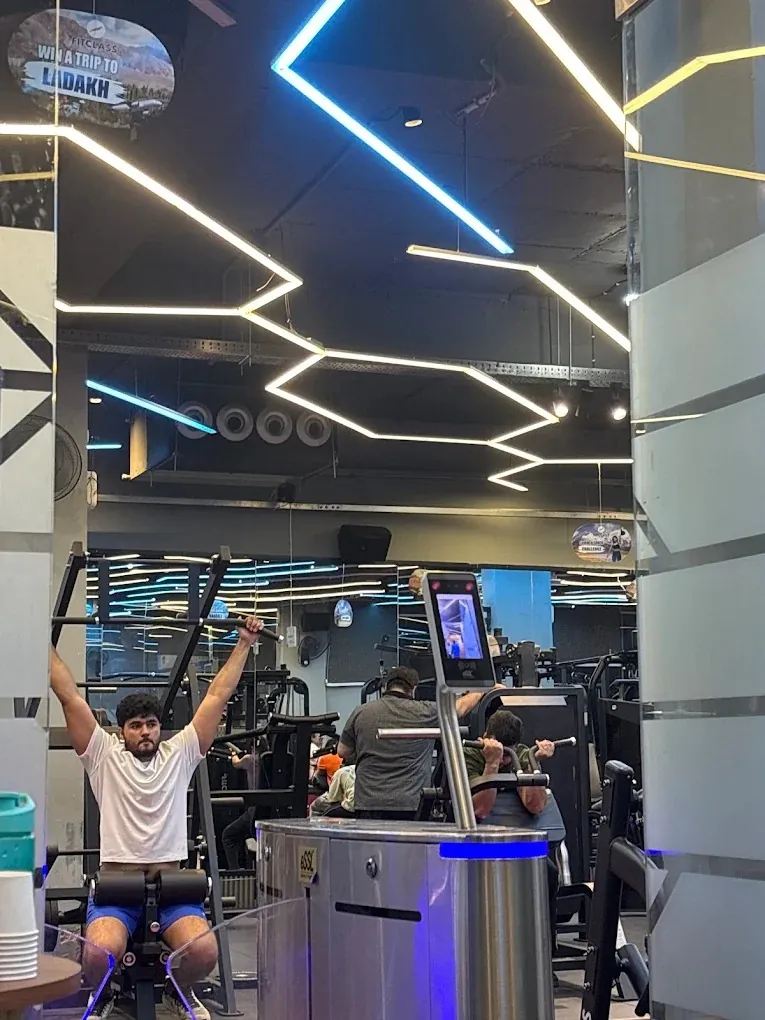 Fitclass XP Sec 49 Gurugram free weights