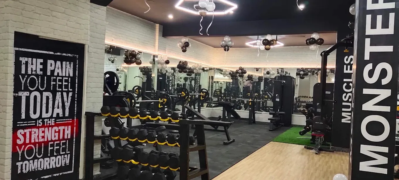 The Muscle monster Gym Noida Sector 27 cardio deck